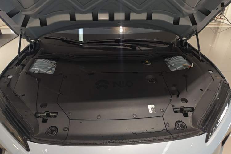 Used Nio ET5 2022 75 kWh Engine Bay