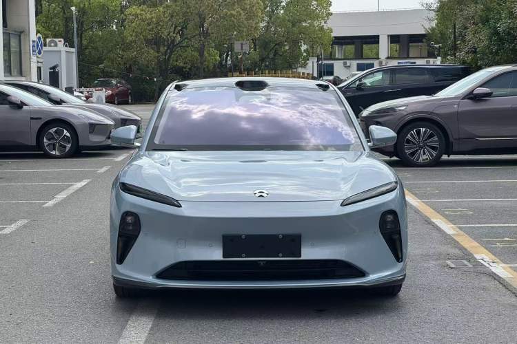Used Nio ET5 2022 75 kWh Exterior 1
