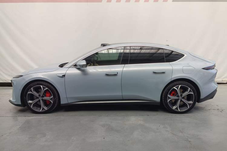 Used Nio ET5 2022 75 kWh Exterior 12
