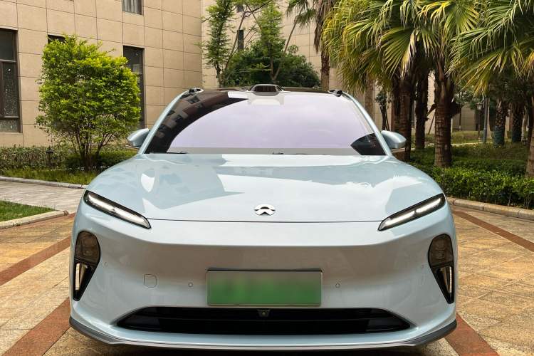 Used Nio ET5 2022 75 kWh Exterior 2