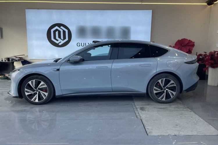 Used Nio ET5 2022 75 kWh Exterior 2