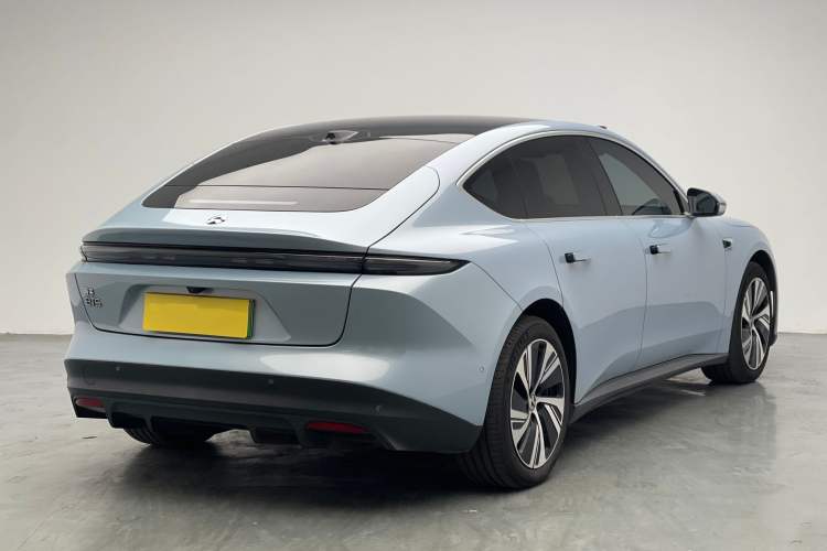 Used Nio ET5 2022 75 kWh Exterior 2