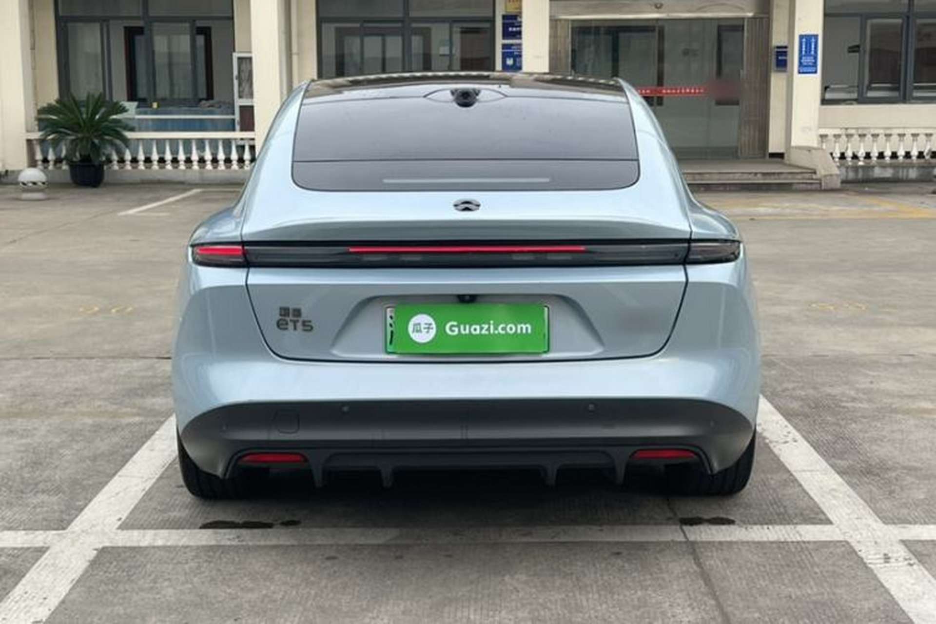 Used Nio ET5 2022 75 kWh Exterior 2