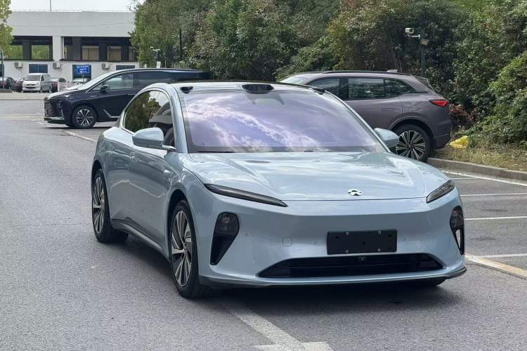 Used Nio ET5 2022 75 kWh Exterior 2