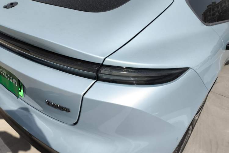 Used Nio ET5 2022 75 kWh Exterior 3