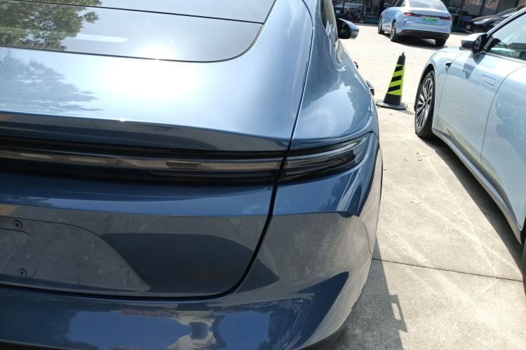 Used Nio ET5 2022 75 kWh Exterior 3