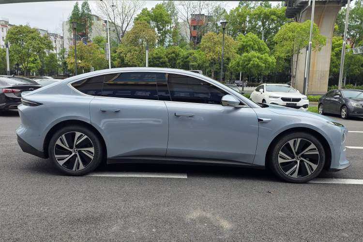 Used Nio ET5 2022 75 kWh Exterior 3
