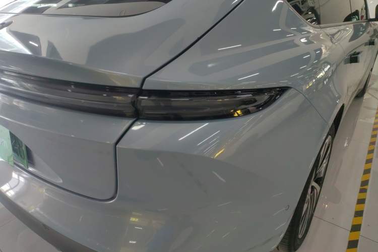 Used Nio ET5 2022 75 kWh Exterior 3