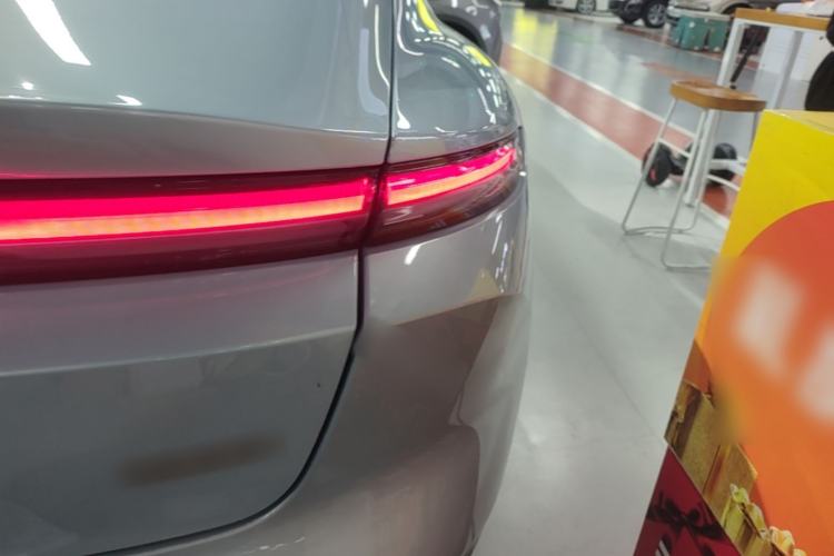 Used Nio ET5 2022 75 kWh Exterior 3
