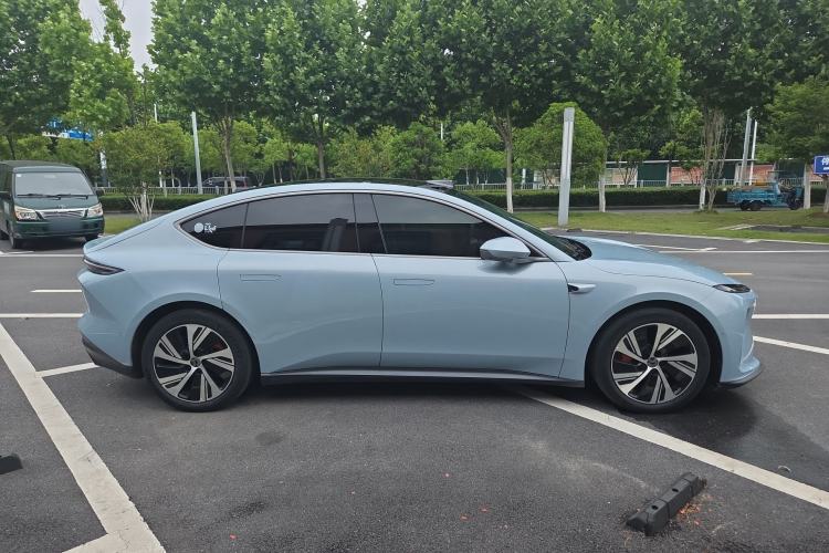 Used Nio ET5 2022 75 kWh Exterior 3