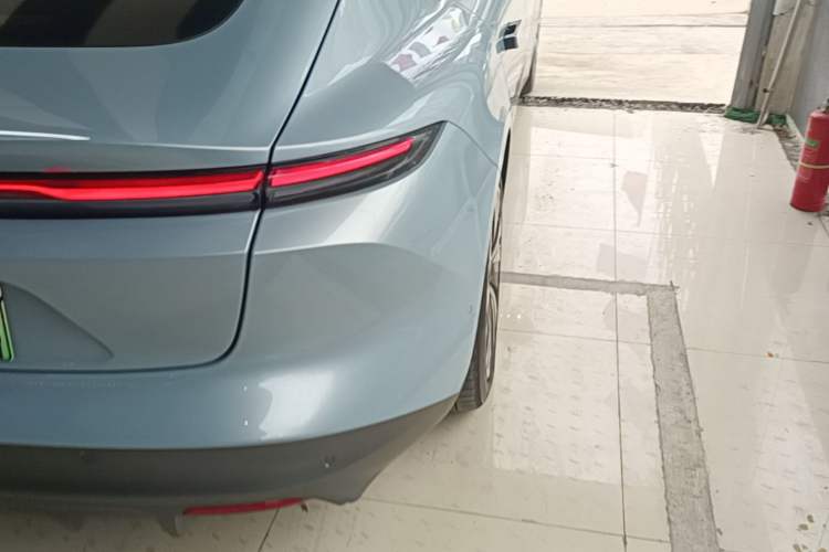 Used Nio ET5 2022 75 kWh Exterior 3