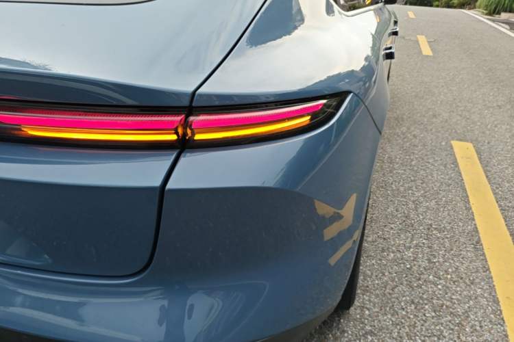 Used Nio ET5 2022 75 kWh Exterior 3