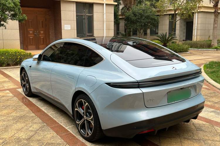 Used Nio ET5 2022 75 kWh Exterior 4