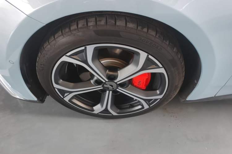 Used Nio ET5 2022 75 kWh Exterior 4