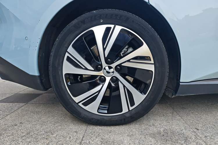 Used Nio ET5 2022 75 kWh Exterior 4