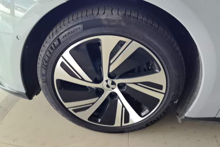 Used Nio ET5 2022 75 kWh Exterior 4