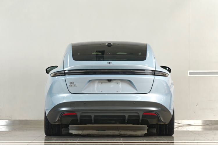 Used Nio ET5 2022 75 kWh Exterior 4