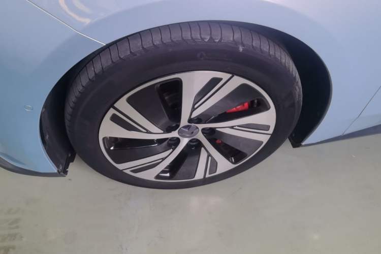 Used Nio ET5 2022 75 kWh Exterior 4