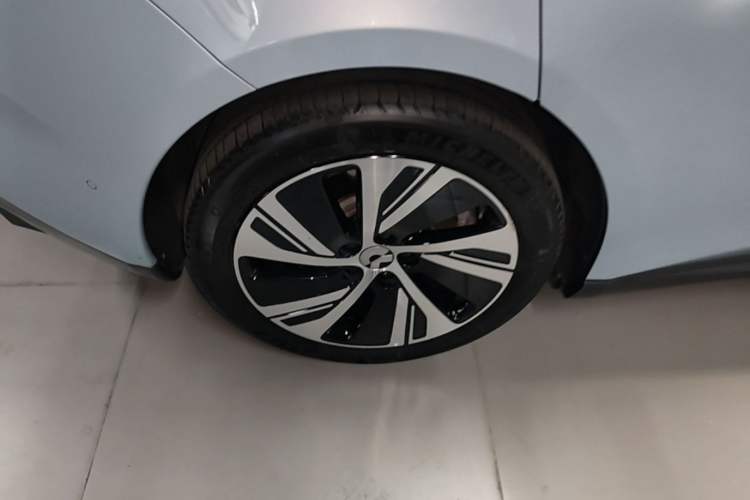 Used Nio ET5 2022 75 kWh Exterior 5