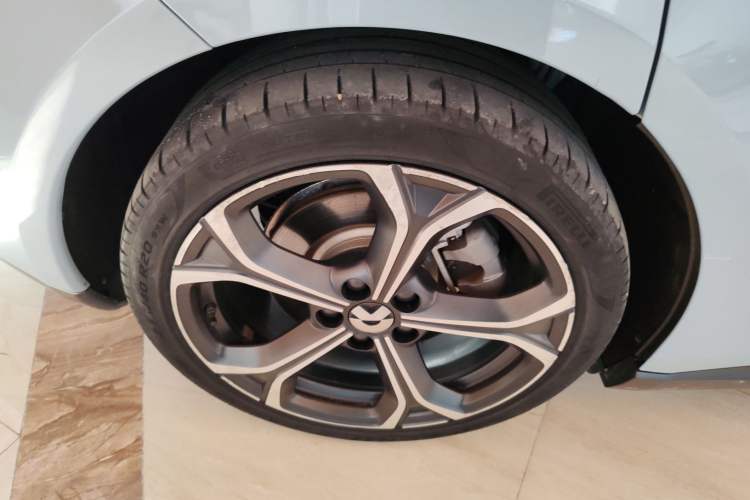 Used Nio ET5 2022 75 kWh Exterior 5