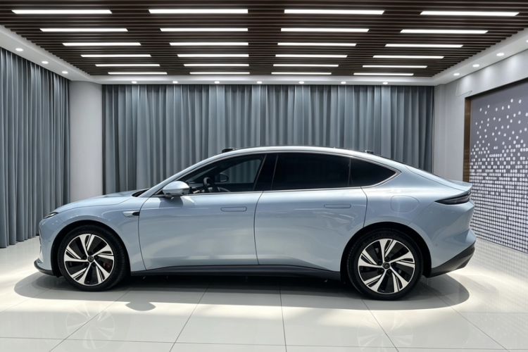 Used Nio ET5 2022 75 kWh Exterior 5