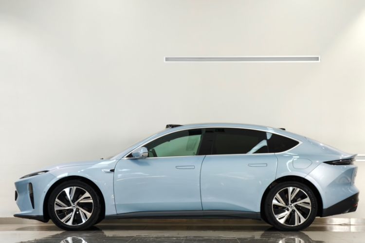 Used Nio ET5 2022 75 kWh Exterior 5