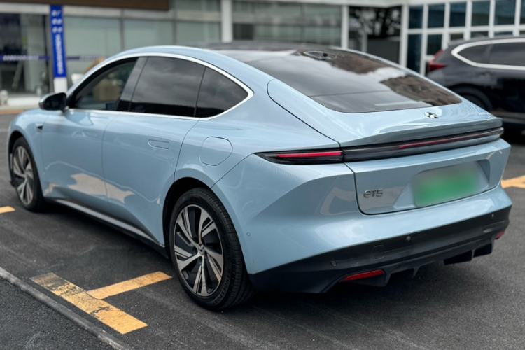 Used Nio ET5 2022 75 kWh Exterior 5