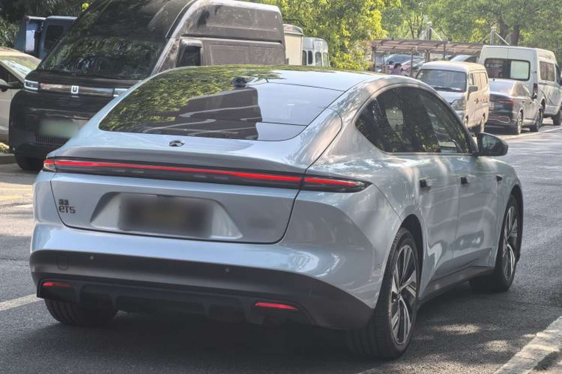 Used Nio ET5 2022 75 kWh Exterior 6