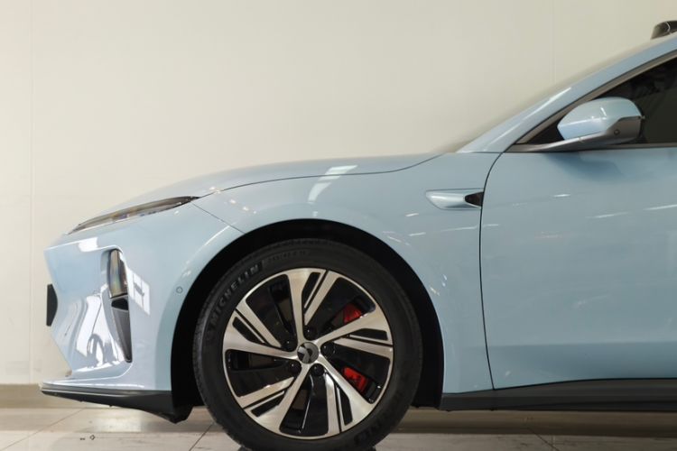 Used Nio ET5 2022 75 kWh Exterior 6