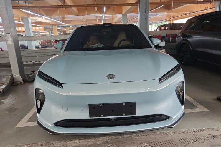Used Nio ET5 2022 75 kWh Front