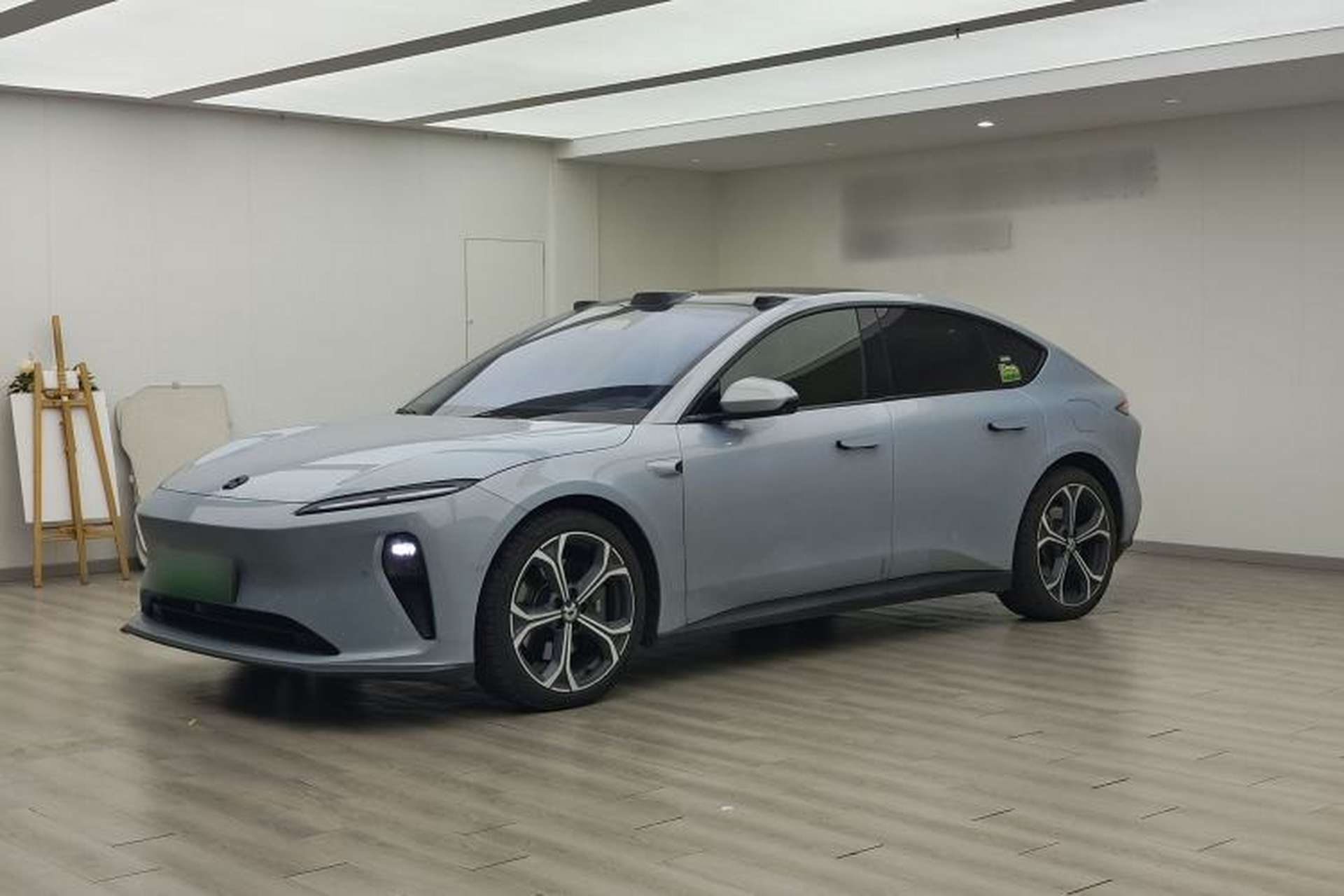 Used Nio ET5 2022 75 kWh Front Left 45 Deg