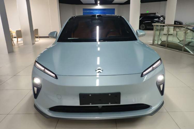 Used Nio ET5 2022 75 kWh Front