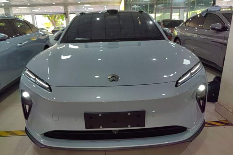 Used Nio ET5 2022 75 kWh Front