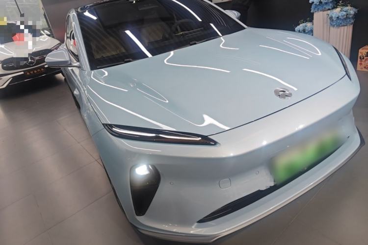 Used Nio ET5 2022 75 kWh Front Right 45 Deg