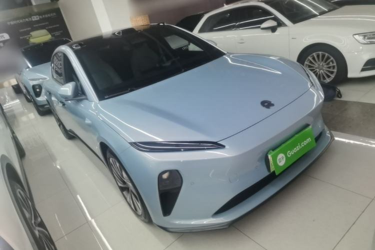 Used Nio ET5 2022 75 kWh Front Right 45 Deg