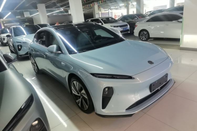 Used Nio ET5 2022 75 kWh Front Right 45 Deg
