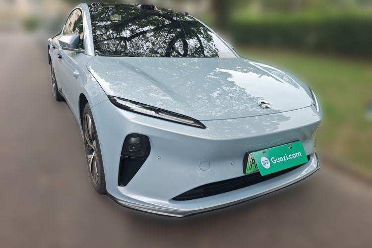 Used Nio ET5 2022 75 kWh Front Right 45 Deg