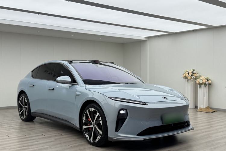 Used Nio ET5 2022 75 kWh Front Right 45 Deg
