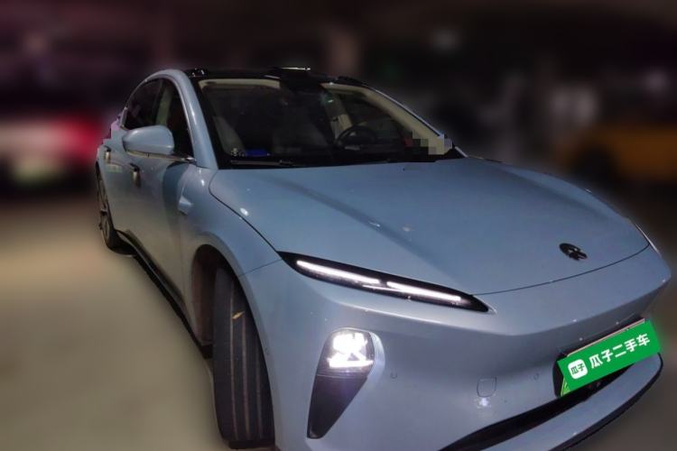 Used Nio ET5 2022 75 kWh Front Right 45 Deg
