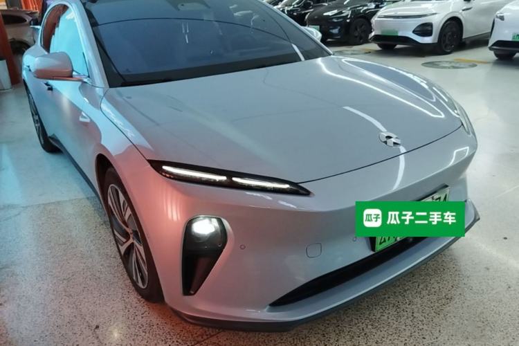 Used Nio ET5 2022 75 kWh Front Right 45 Deg