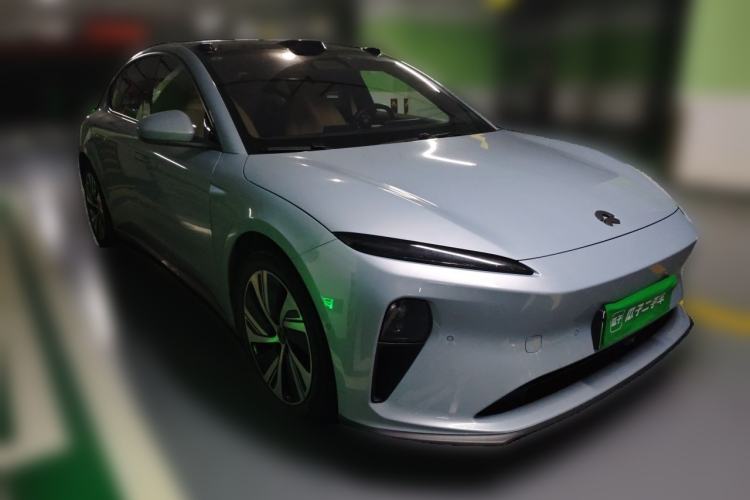 Used Nio ET5 2022 75 kWh Front Right 45 Deg
