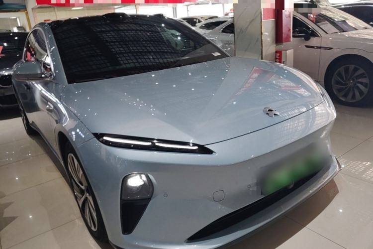 Used Nio ET5 2022 75 kWh Front Right 45 Deg