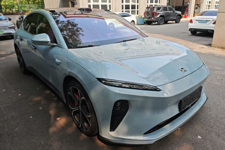 Used Nio ET5 2022 75 kWh Front Right 45 Deg