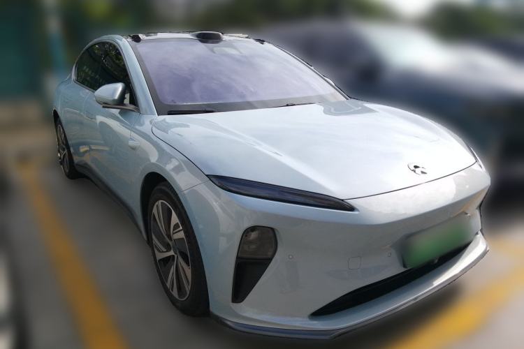 Used Nio ET5 2022 75 kWh Front Right 45 Deg