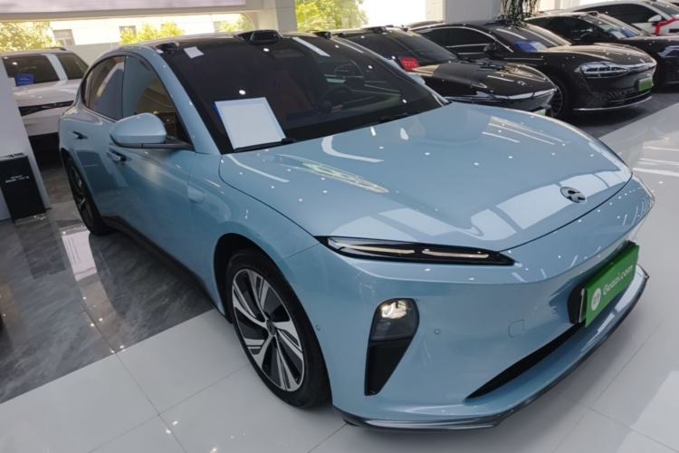 Used Nio ET5 2022 75 kWh Front Right 45 Deg