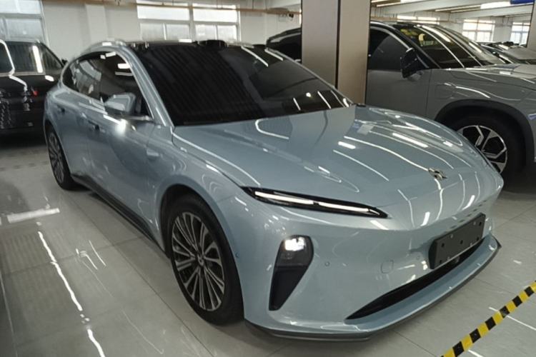 Used Nio ET5 2022 75 kWh Front Right 45 Deg