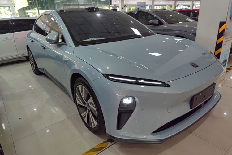 Used Nio ET5 2022 75 kWh Front Right 45 Deg