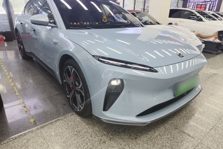 Used Nio ET5 2022 75 kWh Front Right 45 Deg