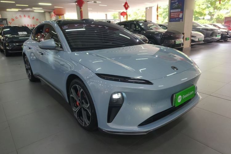 Used Nio ET5 2022 75 kWh Front Right 45 Deg