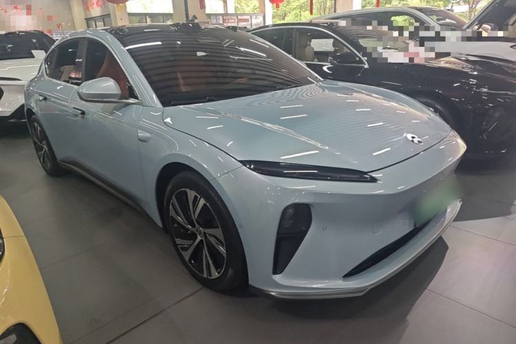 Used Nio ET5 2022 75 kWh Front Right 45 Deg